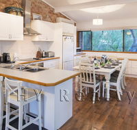 Coastal Cottage - Hervey Bay Accommodation