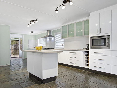 Coca Callala - 250m To The Beach - Hervey Bay Accommodation 2