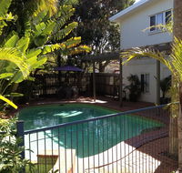 Coconut Palms On The Bay - Hervey Bay Accommodation