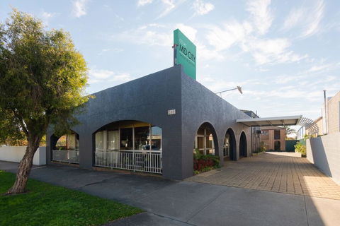 Colac Mid City Motor Inn - Tourism Hervey Bay 1