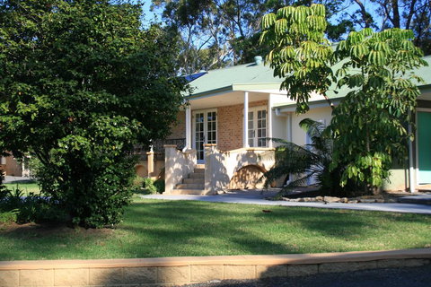 Colin's Garden - Hervey Bay Accommodation 0