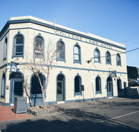 College Lawn Hotel - Hervey Bay Accommodation