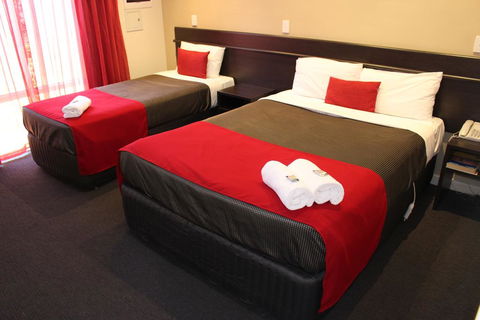 Collie Ridge Motel - Hervey Bay Accommodation 0