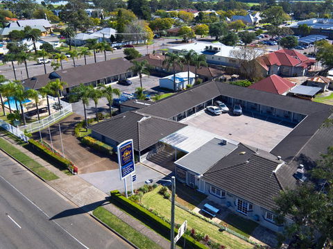 Colonial Terrace Motor Inn - Hervey Bay Accommodation 0