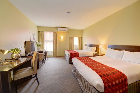 Comfort Inn & Suites City Views - Tourism Hervey Bay 1