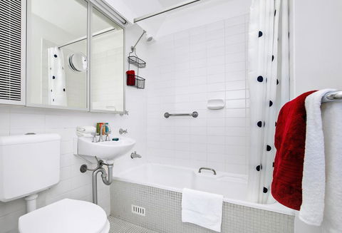 Comfortable Coastal Living Plus Parking - Hervey Bay Accommodation 2