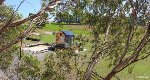 Compass Hut - Hervey Bay Accommodation 2