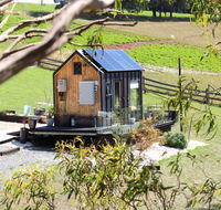 Compass Hut - Hervey Bay Accommodation