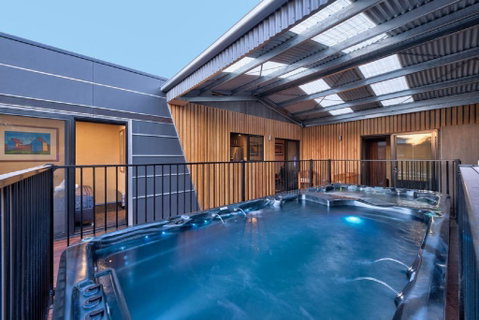 Containment Accommodation - Hervey Bay Accommodation 0