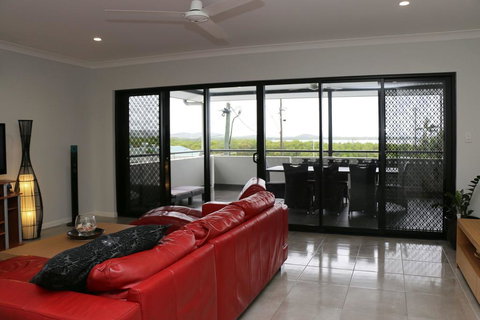 Cooktown Harbour View Luxury Apartments - Hervey Bay Accommodation 0