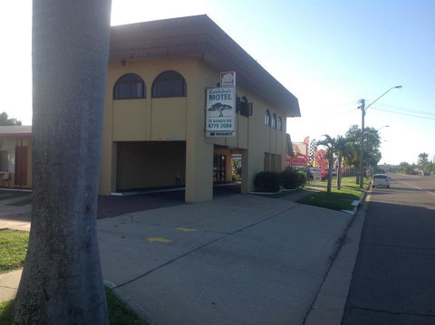 Coolabah Motel Townsville - Hervey Bay Accommodation 3