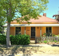 Cooma Cottage - Tourism Hervey Bay