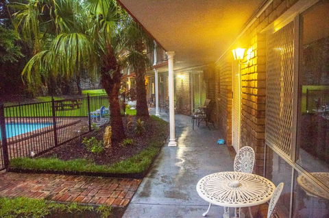Coomera Motor Inn - Hervey Bay Accommodation 3