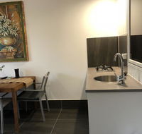 Coonawarra Cabins Unit A - Tourism Hervey Bay