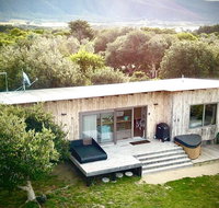Coopers Ocean Cabin and Jacuzzi - Hervey Bay Accommodation