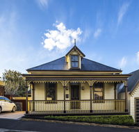 Corinda Contemporary - Hervey Bay Accommodation