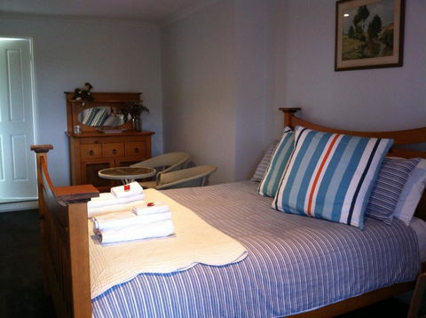 Corinella On The Esplanade Bed & Breakfast - Hervey Bay Accommodation 3