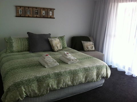 Corinella On The Esplanade Bed & Breakfast - Hervey Bay Accommodation 2