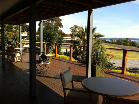 Corinella On The Esplanade Bed & Breakfast - Hervey Bay Accommodation 1