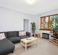 Cosy 2BR plus Parking in Nth Sydney - Tourism Hervey Bay