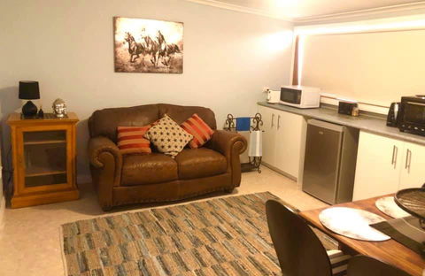 Cottage Equus - Tourism Hervey Bay 1