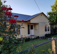 Cottage on Main - Hervey Bay Accommodation