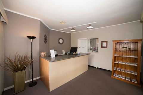 Country Gardens Motel - Hervey Bay Accommodation 3