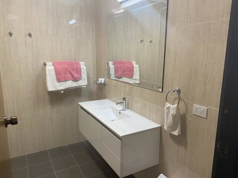 Country Plaza Halls Gap - Hervey Bay Accommodation 3