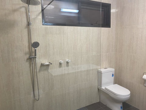 Country Plaza Halls Gap - Hervey Bay Accommodation 2