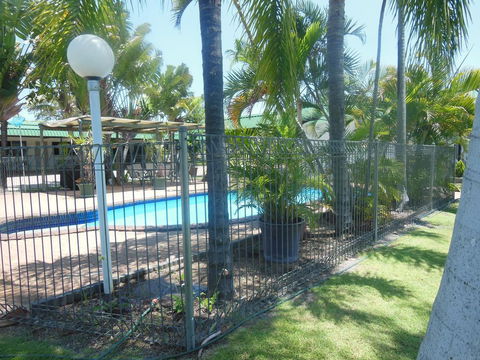 Country Road Motel - Hervey Bay Accommodation 0