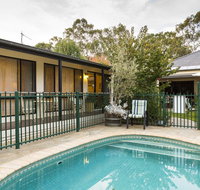 Courtsidecottage Bed and Breakfast - Hervey Bay Accommodation