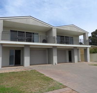 Cowell Holiday Accommodation with harbour views - Hervey Bay Accommodation