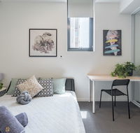Cozy 2BR Apt 1MinWalkToTrain Bus Shopping Sleeps8 - Hervey Bay Accommodation