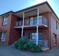 Cozy Ensuite Master Bedroom in Bentleigh East - Tourism Hervey Bay