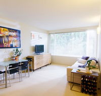 Cozy One Bedroom Apartment in Waverton - Tourism Hervey Bay