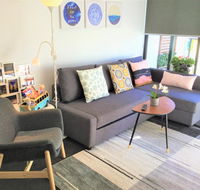 Cozy homely apartment CBR central - Hervey Bay Accommodation