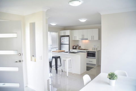 Craig's Place - Hervey Bay Accommodation 1