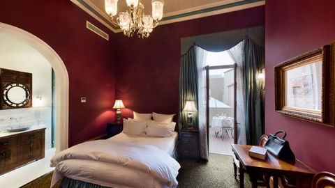 Craig's Royal Hotel - Hervey Bay Accommodation 2