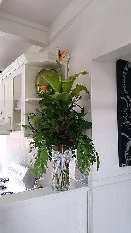 Creek Cottage Bed And Breakfast - Hervey Bay Accommodation 1