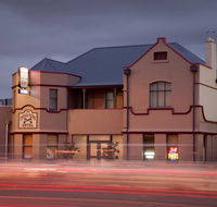 Cross Keys Hotel - Tourism Hervey Bay