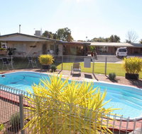 cross roads motel - Hervey Bay Accommodation