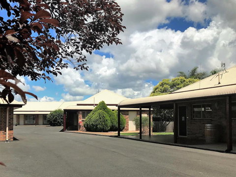 Crows Nest Motel - Hervey Bay Accommodation 0