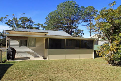 Cudmirrah Reef Cottage - Tourism Hervey Bay 2