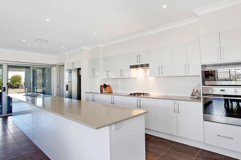 Cypress Point Lodge - Tourism Hervey Bay 3