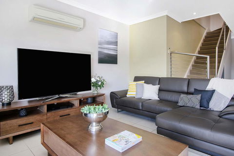 Cypress Townhouse 21 - Mulwala - Hervey Bay Accommodation 3