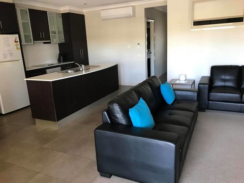 Cypress Water Front Apartments - Hervey Bay Accommodation 3