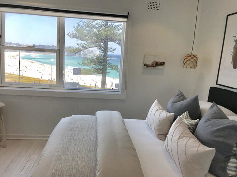 D'Luxe Designer Den Bondi-Ocean View Apartment - Tourism Hervey Bay 0