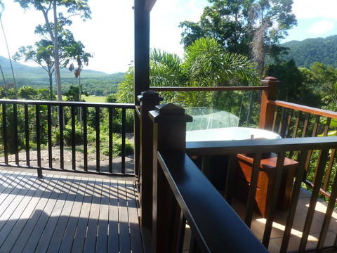 Daintree Holiday Homes - Yurara - Tourism Hervey Bay 2