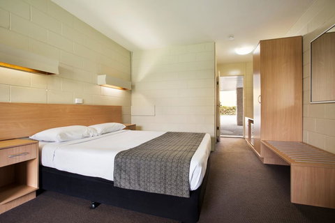 Dalrymple Hotel - Hervey Bay Accommodation 1
