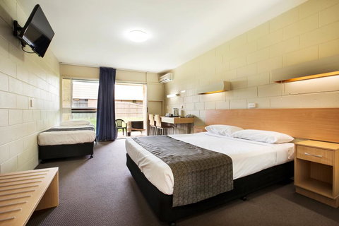 Dalrymple Hotel - Hervey Bay Accommodation 2